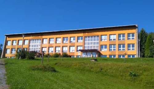 Základní škola s mateřskou školou